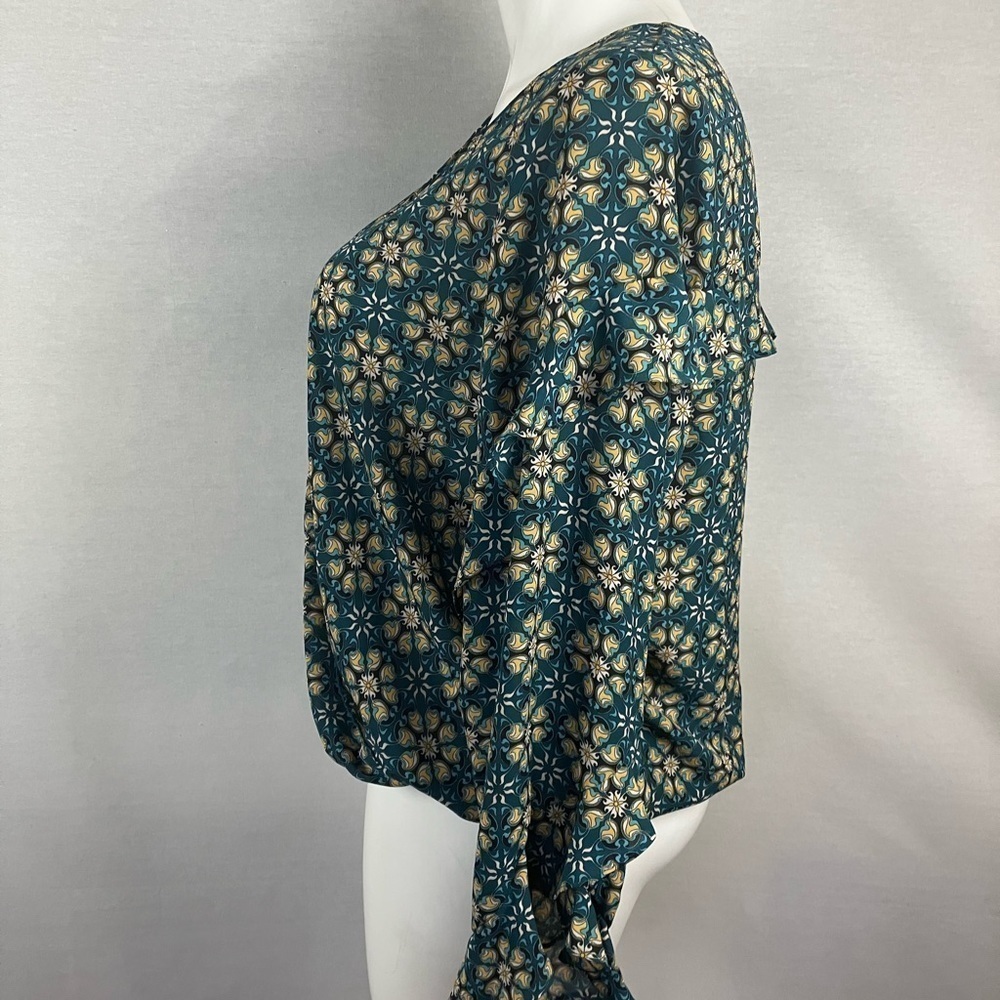 Max Studio Ruffle Blouse - Picture 2 of 11